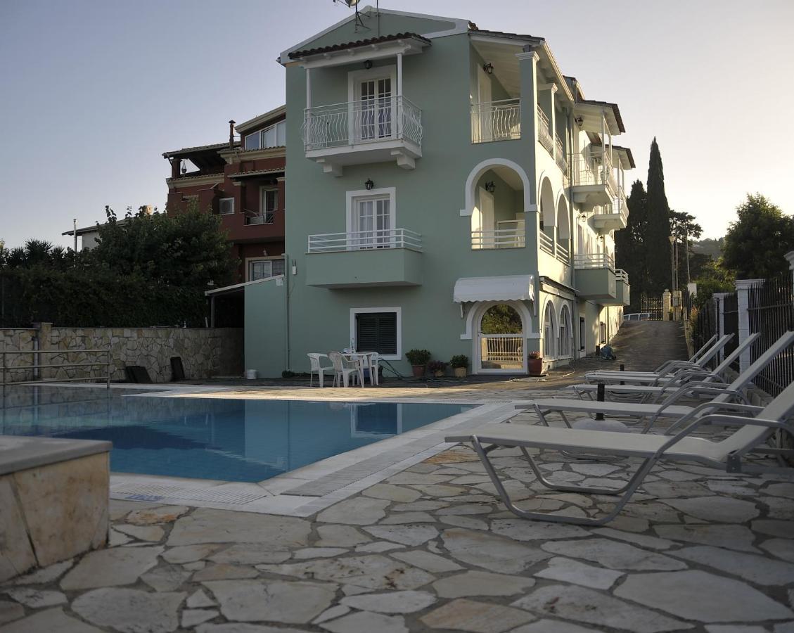 Spiros Athinaios Apartment's Appartement